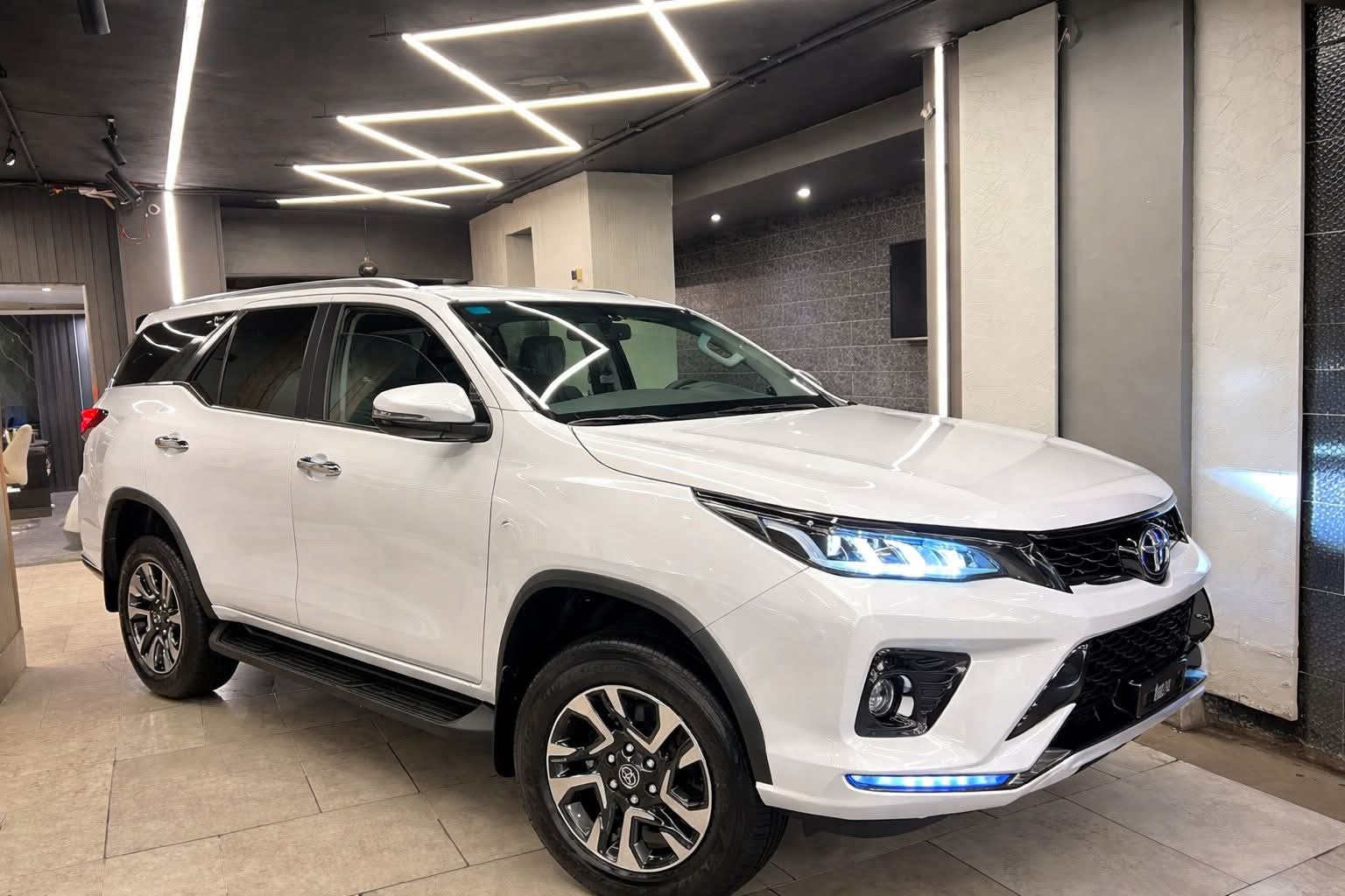 Toyota fortuner sport - 𓂀 𓋹 AS4GT𓁈𓋹