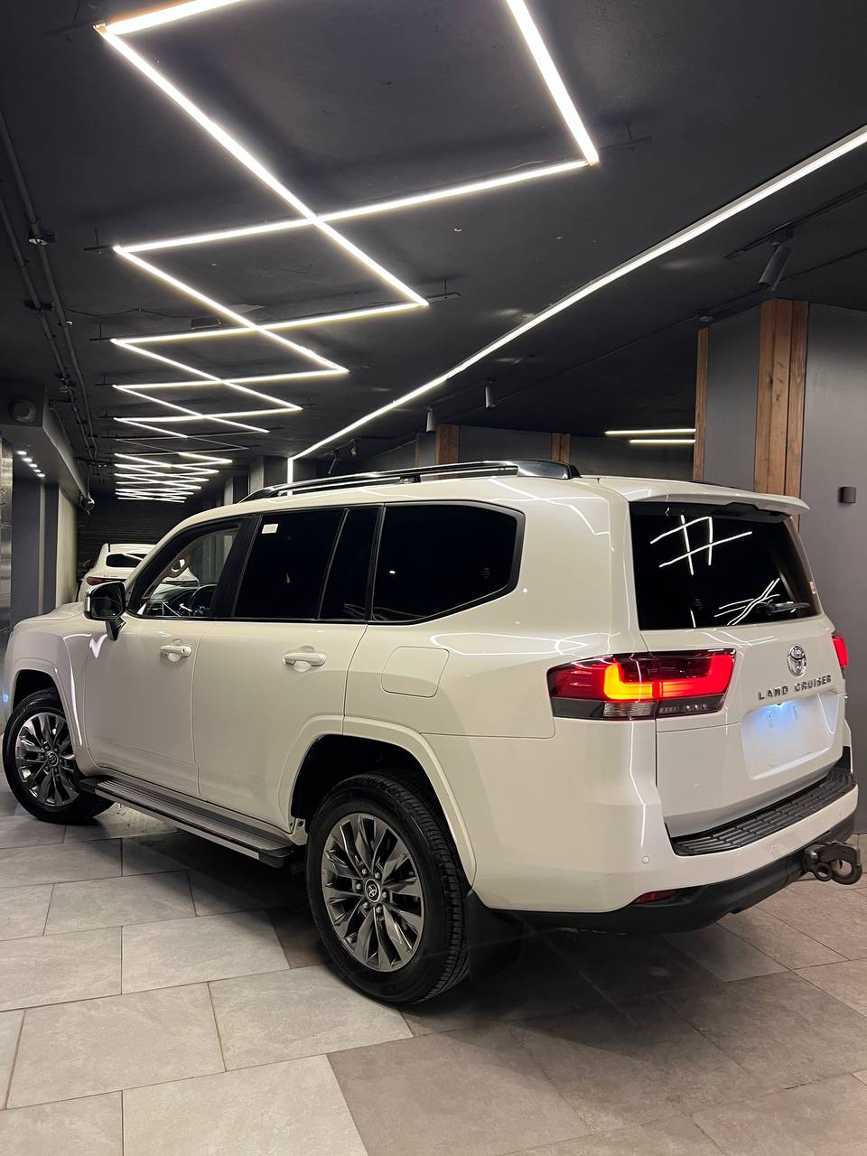 Toyota Land Cruiser GXR - 𓂀 𓋹 ZGLOOL𓋹𓆃